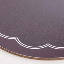 Load image into Gallery viewer, Scallop Placemat Set - Plum
